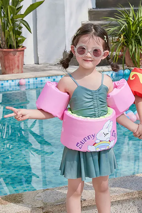 子供用浮き輪 腕輪型【可愛いキャラクター・泡沫素材・水泳用】（セットアップ対応）