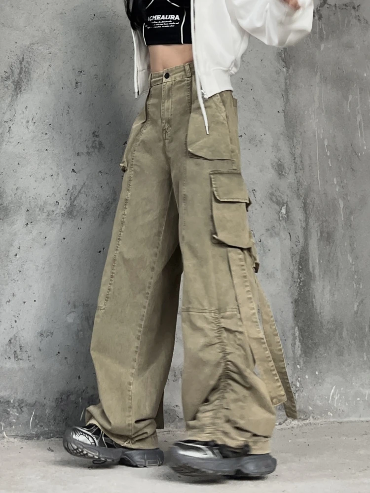 ゆったりとしたシルエットのヒップホップ工装パンツ：グリーンの束脚デザインが春夏に最適