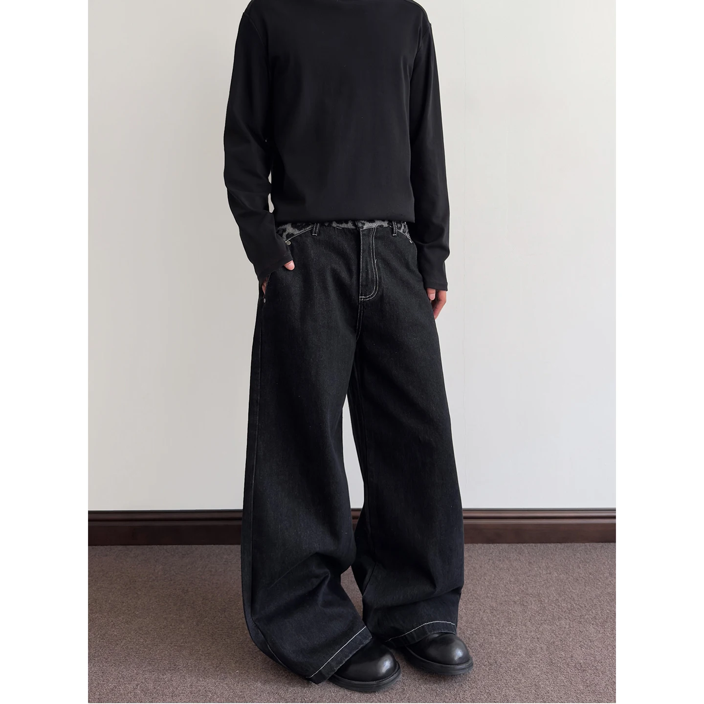 ワイドレッグデニムパンツ：ヒョウ柄の長め丈が実際どうなのか？