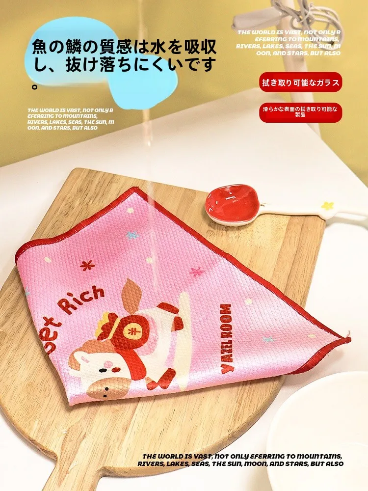 窓拭きシートとセルロースふきん、どちらが本当の「掃除の幸せ」を届けるの？