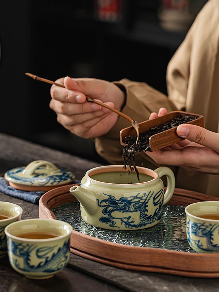 青茶色をどう選ぶ？自然と調和する、日本の暮らしにふさわしい色の選び方