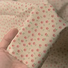 防水素材の小花柄生地【自作用・夏用・登山ウェアに最適】