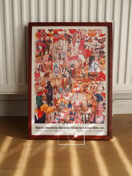 ユニークなデザインの装飾画【中古玩偶・赤い花梨木フレーム・クリスマス】