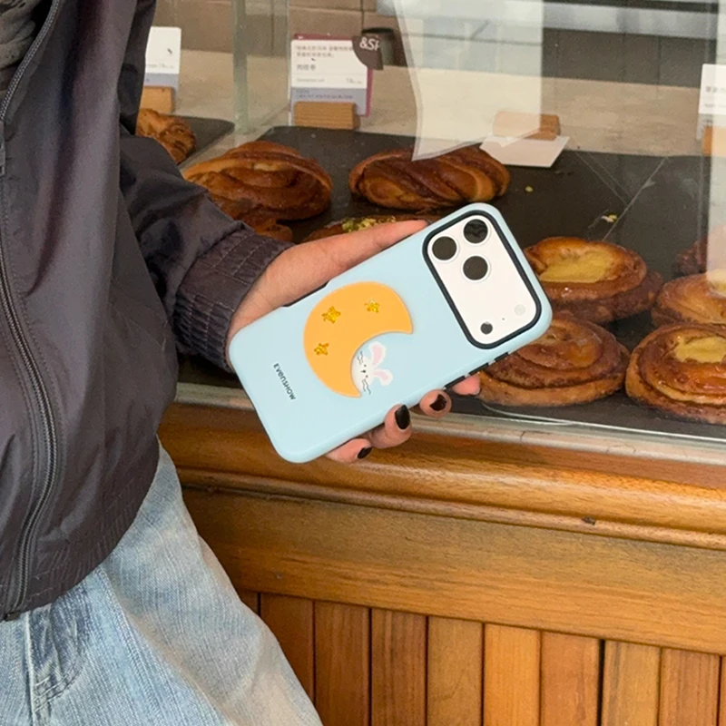 スタンド付きiPhoneケースは、通勤スタイルを一気にアップグレードできる？
