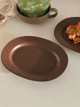 シンプルなオーバルプレート【陶器製・浅型・デザートや料理用】