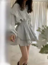 春の日にぴったりの泡泡袖ブラウス【女性用・フレンチスタイル・夏季用】（セットアップ対応）