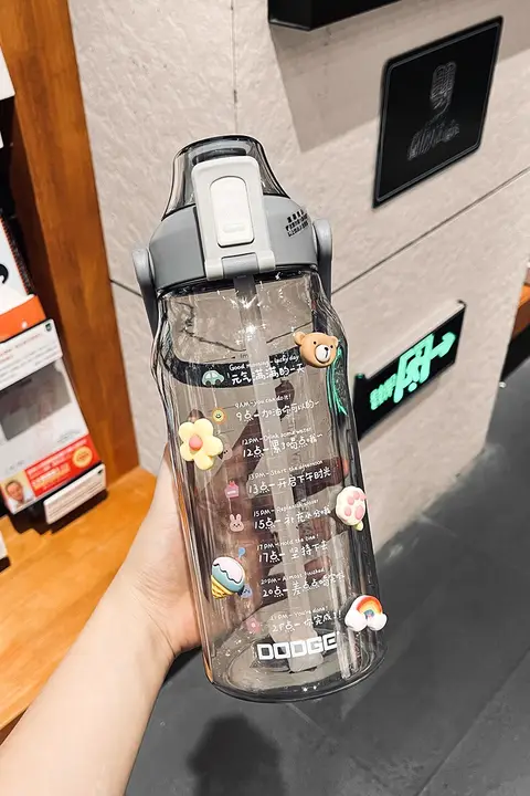 2000ml 大容量水筒【高温耐性・吸管付・スポーツ用】