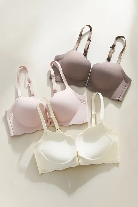 フロントホックの快適なブラジャー【小胸サポート・セクシーな美背・滑らかなデザイン】