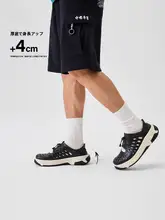 LINING 通気性抜群の男女兼用クッションソールサンダル【外出用・軽量・穴あきデザイン】