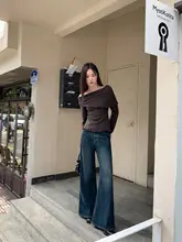 高腰デザインのフィットデニムパンツ【レトロ風・フレア・秋冬用】