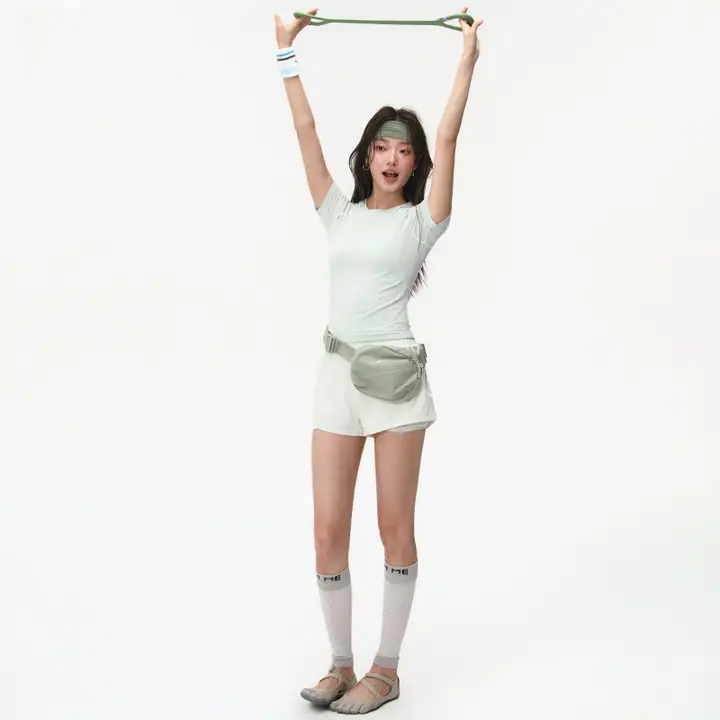 速乾性の女性用トレーニングショートパンツ【ランニング・ヨガ・ピラティス・ボディフィット・防透視】（セットアップ対応）