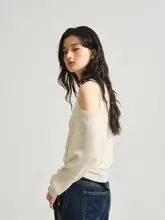 肩出しデザインのニットトップス【春用・修身・ロングスリーブ・インナー】