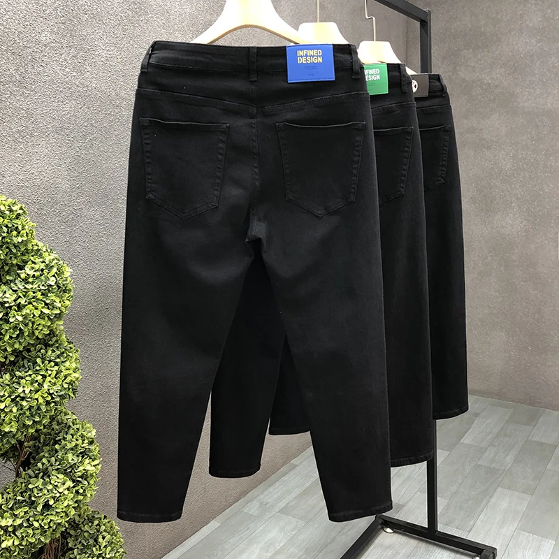 160cm・170cm・180cmのメンズファッションで悩むなら、この黒いデニムパンツが救う理由は？