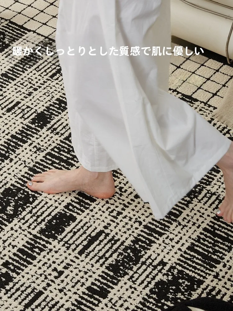 クリーム色のアンティーク風ラグ：意式轻奢風のリビング・ベッドサイド用設置ガイド