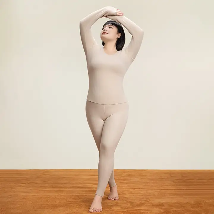デロン発熱保暖インナー【女性用・大きいサイズ・長袖・ロングパンツ・裏起毛】（セットアップ対応）