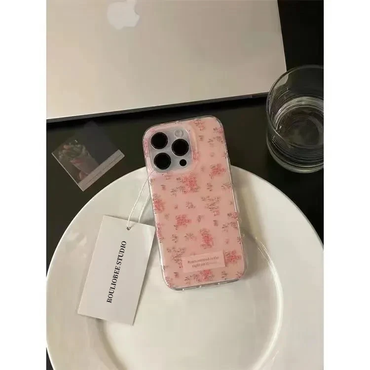 スマホケースが2026年を彩る！インスタ風フラワープリントが今、なぜ注目されているのか？