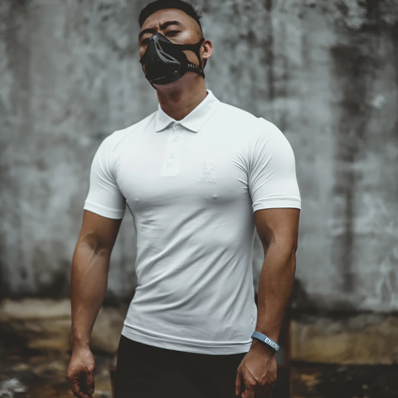ストリートファッションの本質はTシャツ？機能性とスタイルの完全ガイド