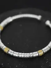 唐草模様の開口手首用ブレスレット【シルバー製・軽やか・高級感】