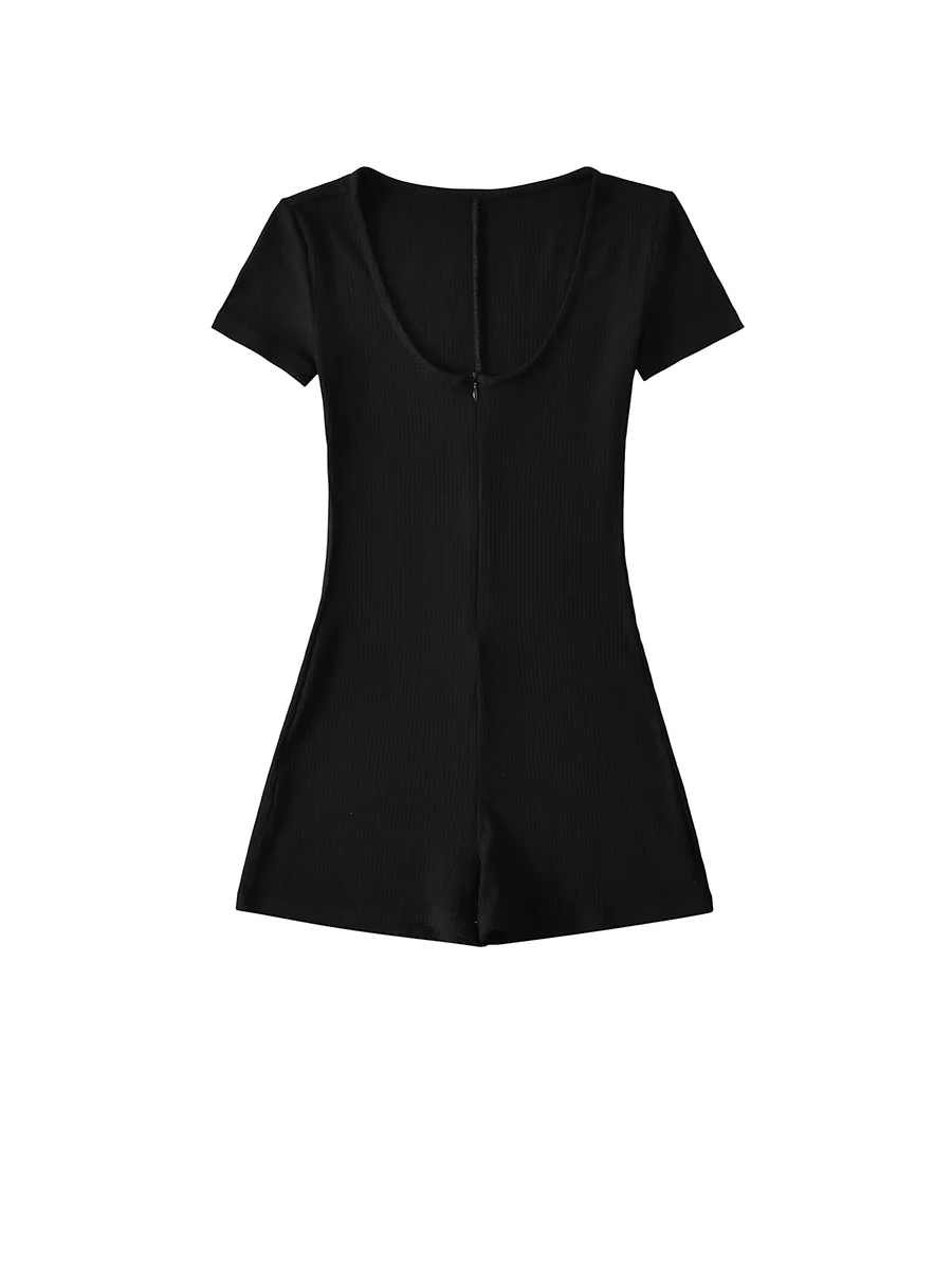 ジムで着る女性用のスタイリッシュなフィットネスオールインワンセット