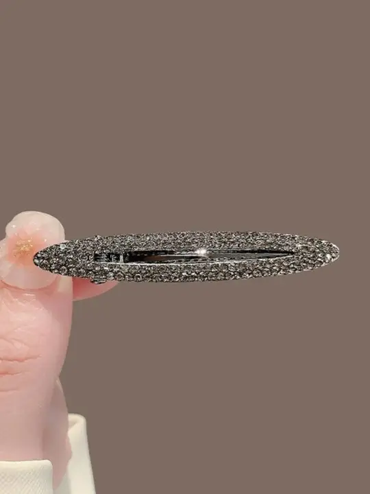 黒色スワロフスキー付き雲朵型ヘアクリップ【前髪用・サイドクリップ】