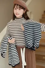 レトロストライプのハイネックニットトップス【長袖・春秋用・女性用】