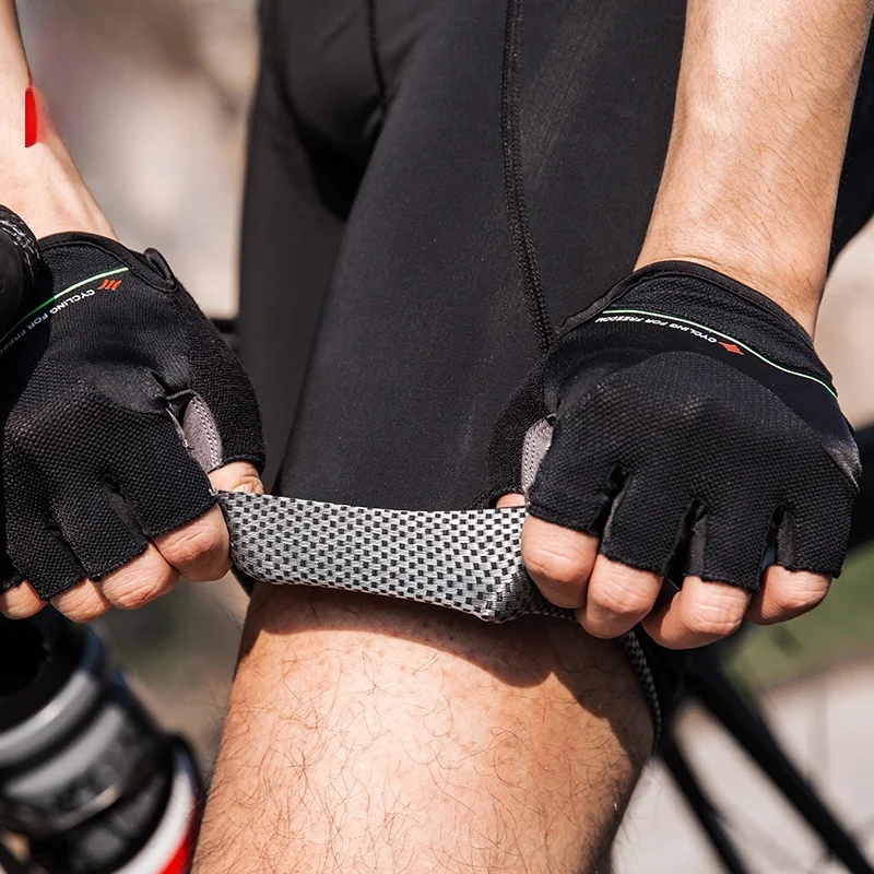 通勤の夏にこそ、快適さが命の自転車用ビブショーツは？