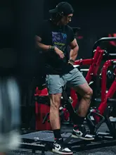 MUSCLE DOG 大柄プリントの半袖Tシャツ【アメリカンスタイル・ラウンドネック・フィット・スポーツ用】