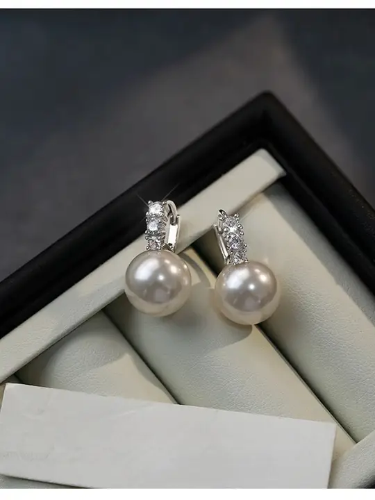 925純銀製 パールイヤリング【韓国風・ラウンドデザイン・高級感・ジルコニア】