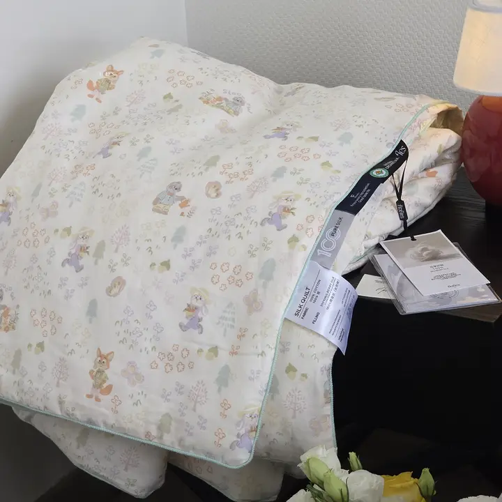 100%シルクの子供用夏用掛け布団【取り外し可能・コットン製・保冷性あり】（セットアップ対応）