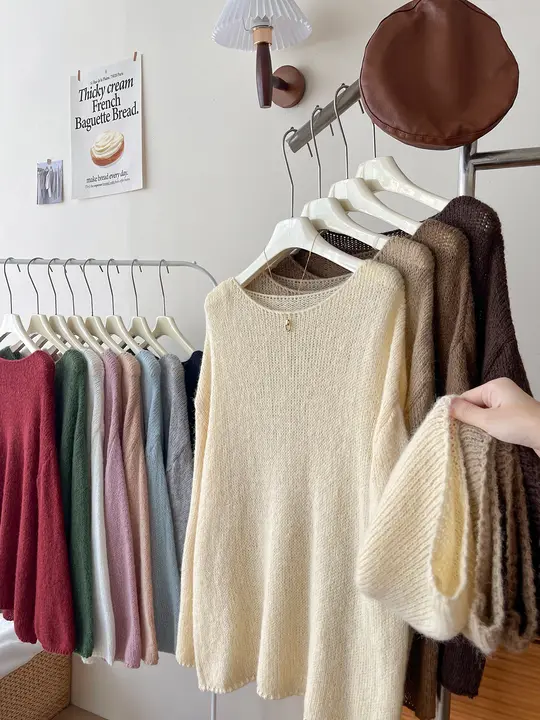 柔らかいメリノ混毛のニットカーディガン【春秋向け・ゆったりシルエット・抜け感スタイル】