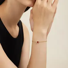 ブレスレット レディース ハート ストーン レッド 高級感 繊細 ギフト 「Onchic」