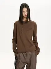 ビンテージ風ショート幅広長袖Tシャツ【不規則デザイン・ボタン付き・ラウンドネック・スリム効果】