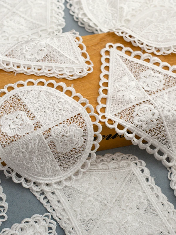 厚手ポリエステル製エンボス刺繍ダイヤモンド布パッチ：ハンドメイド副業で販売しやすい雑貨の実用性と収益性