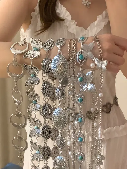 シルバー金属製ウエストチェーン【レトロ・ボヘミアンスタイル・多用途アクセサリー】