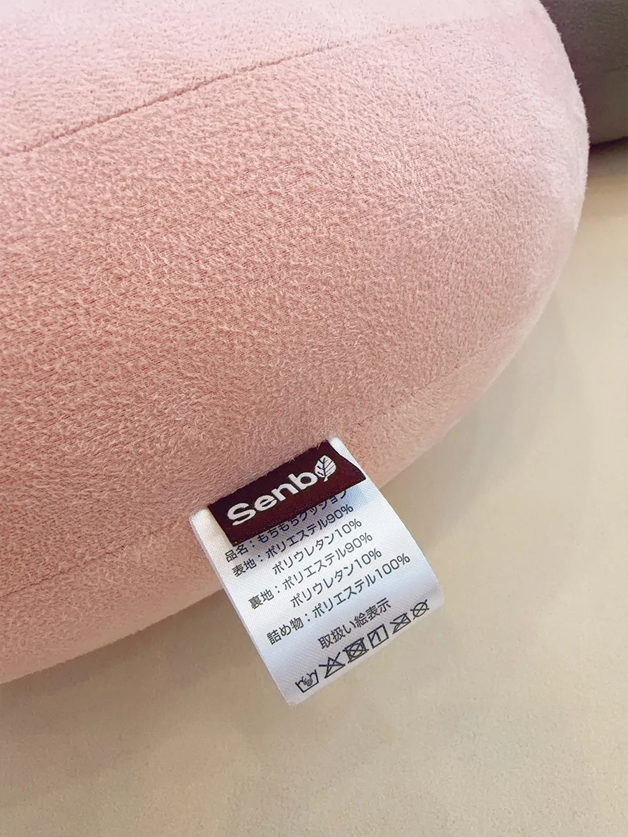 ソファーに置くクッションで本当のくつろぎを実現するには？