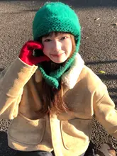 かわいい耳あて付き手編みニット帽【フライトキャップ・編み物風】