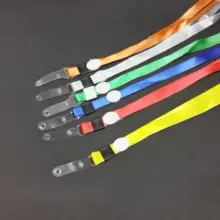 硬質プラスチック製 IDカードホルダー【直結フック・展示会用・首掛けストラップ付き】