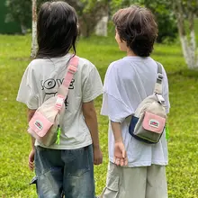 カラフルなデザインの子供用胸ポーチ【男女兼用・アウトドア・スリングバッグ】