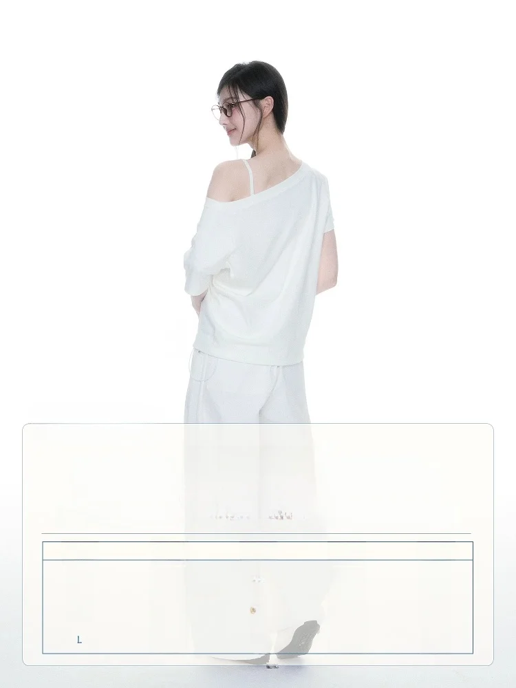 バレリーナ風デザインのホワイトTシャツをワンピースにリメイクするための実用ガイド
