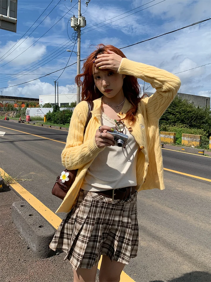 学院風の白鹅绒ニットカーディガン【丸首・トレンド・リブ編み】