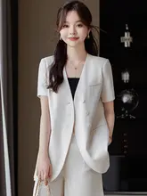 米白色 ショートスリーブ テーラードジャケット【Vネック・フィットデザイン・カジュアルファッション】（セットアップ対応）