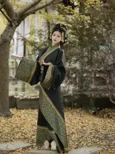 春秋戦国時代風の曲裾デザイン漢服【魚尾スタイル・幻色提花・復元タイプ】
