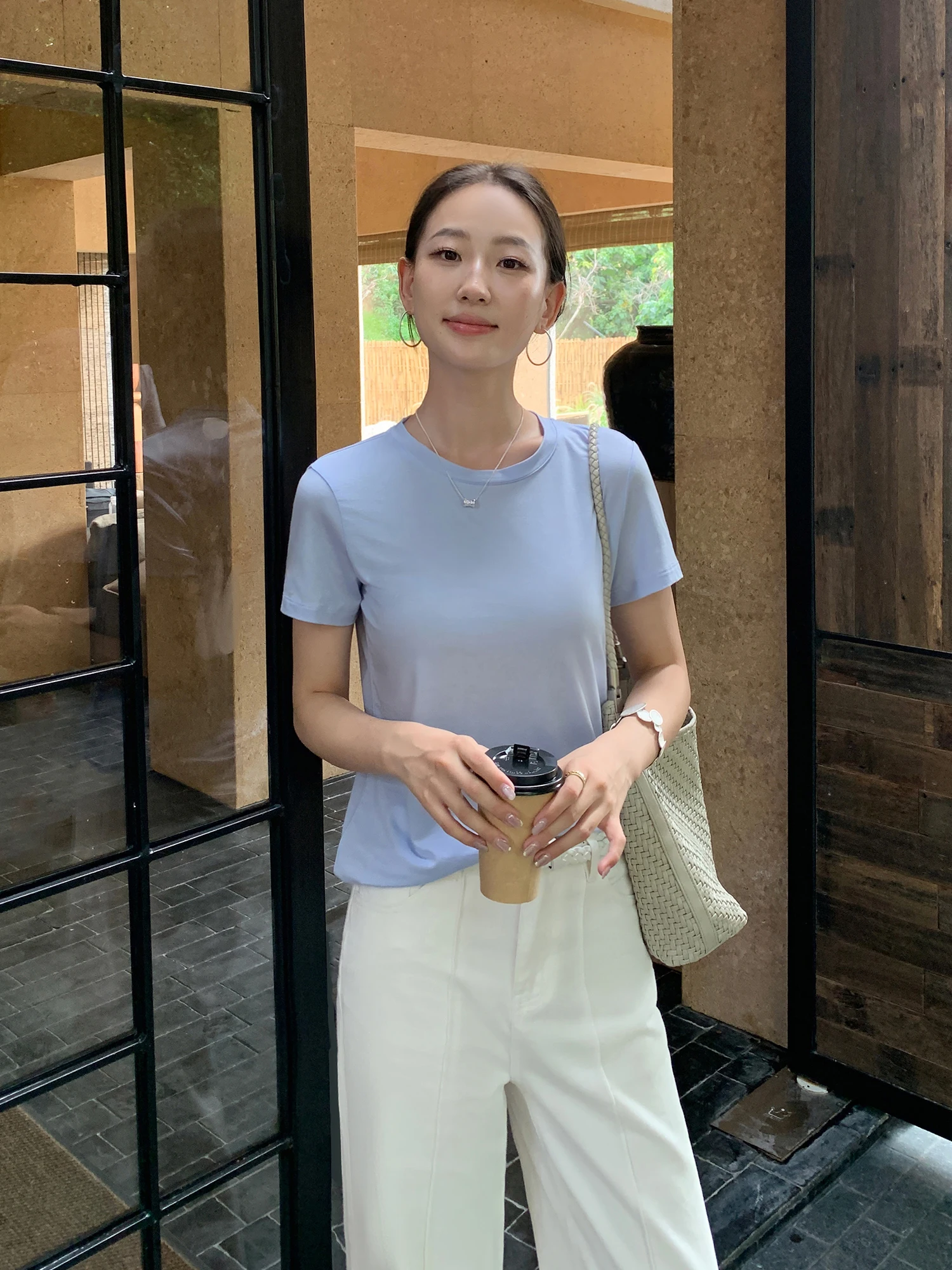 tシャツ 生地 おすすめ 通気性と耐久性のバランスは？ライセール素材の半袖Tシャツが解決するリアルな悩み