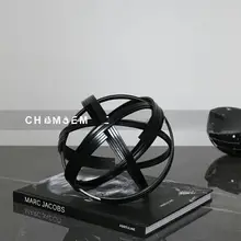 モダンミニマリストのブラックメタル幾何学アートオブジェ【リビングルーム・インテリア装飾】