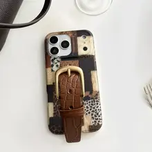 雰囲気のあるマット仕上げの牛革製クロコダイル模様スマホケース【iPhone対応・クラシックな金具付き】