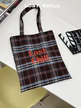 チェック柄のクラシックなショルダーバッグ【刺繍あり・コントラストカラーデザイン】