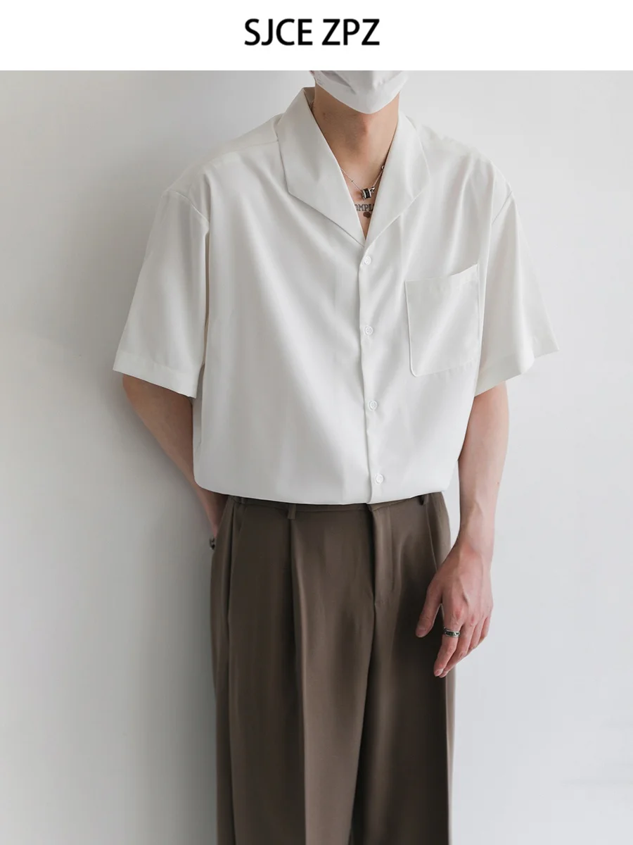春服 メンズ | 微弾性素材とストレートフィットによるビジネスカジュアルスタイル