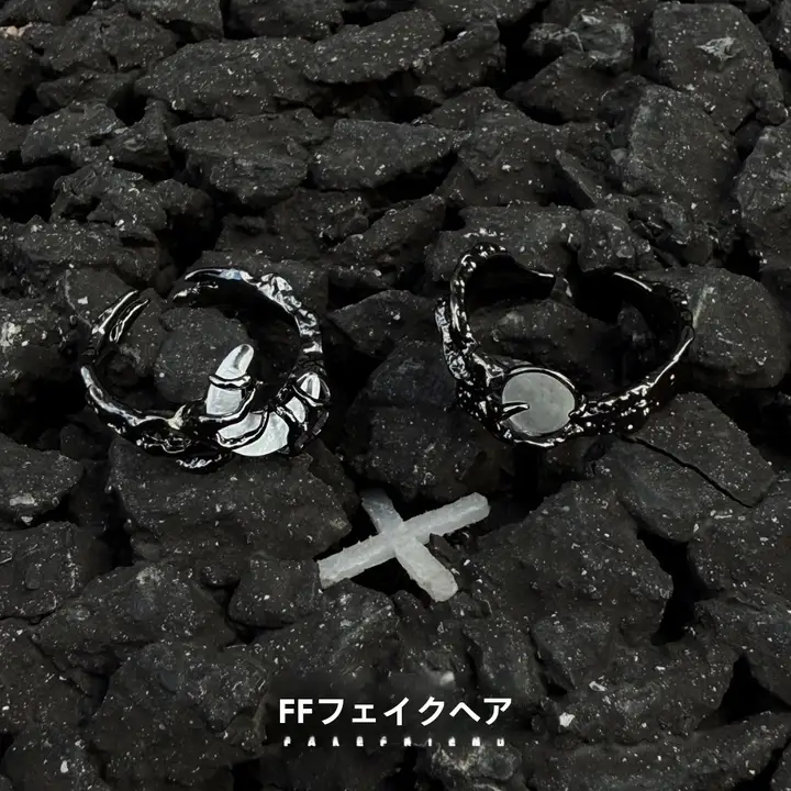 独特なデザインのペアリング【暗黒テーマ・月と太陽モチーフ・高級感あり】