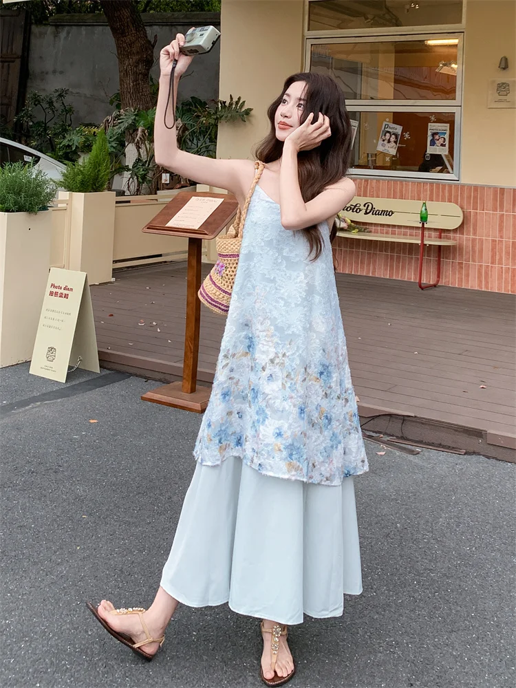 水色のキャミソールワンピをどう選ぶ？法式リラックススタイルの心地よさを体感する