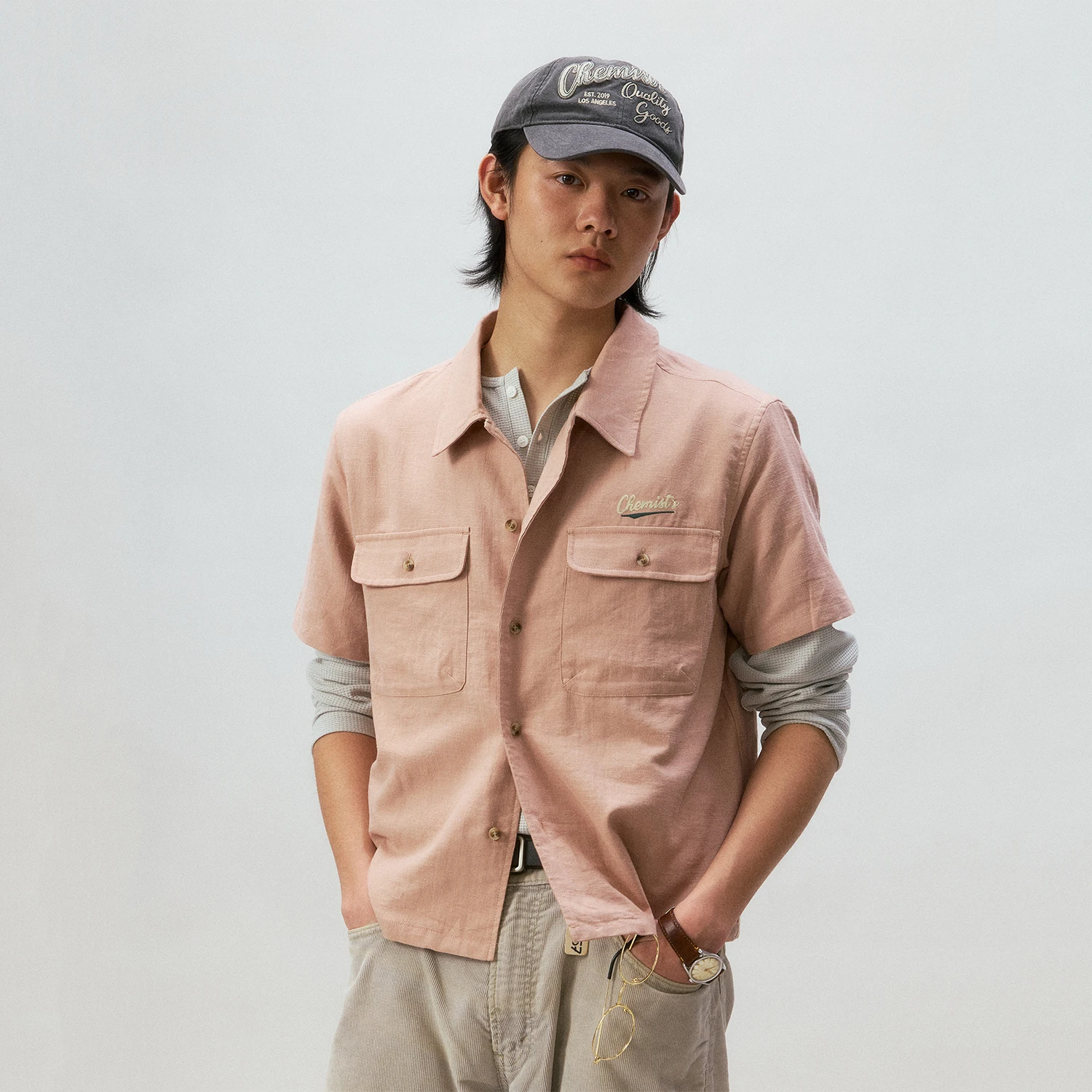 100均帽子掛けと比べて、今人気のキャップはどんなもの？